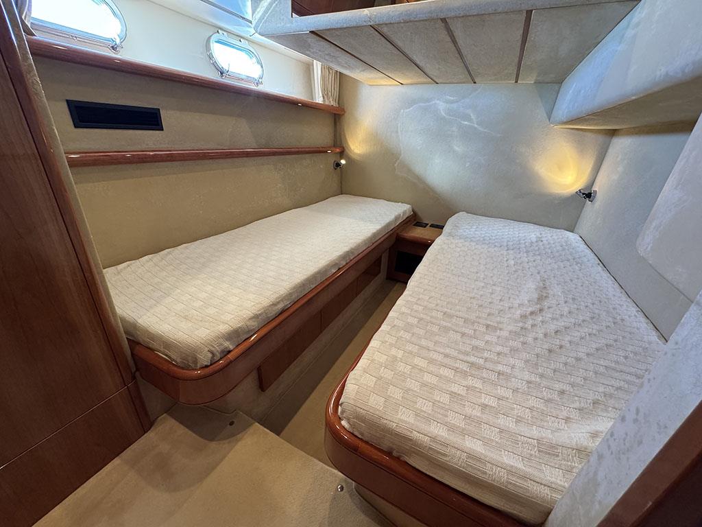 1999 FERRETTI YACHTS 53 